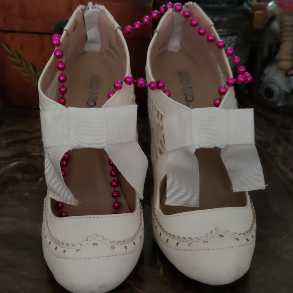 Heels White